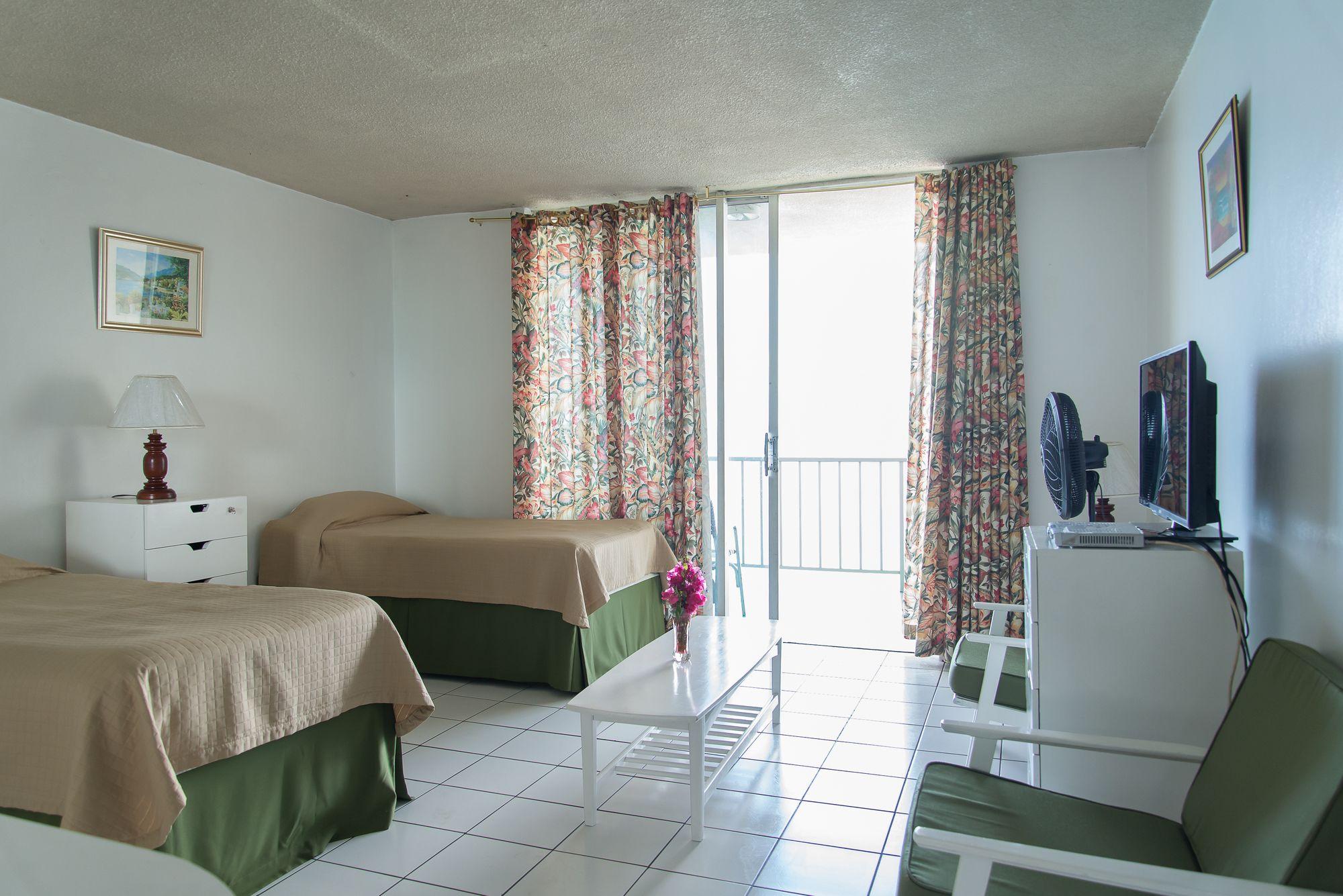 Montego Bay Club Apartments Exteriér fotografie